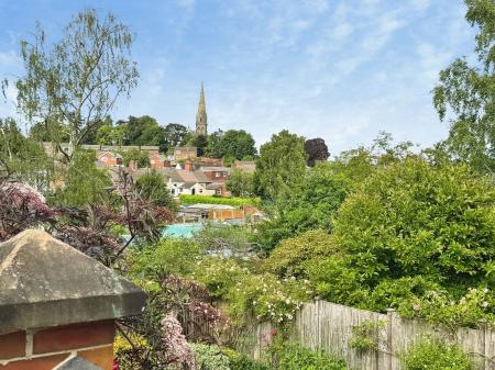 5 bedroom Detached house for sale in Alexandra Road, Burton-On-Trent, DE15