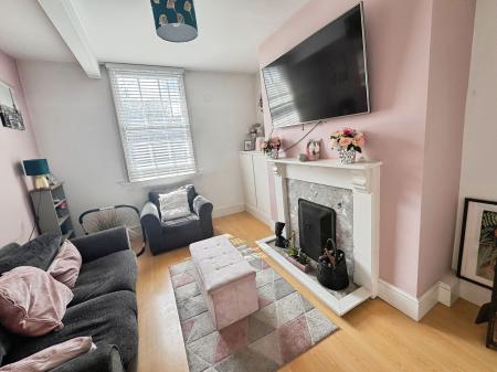 3 bedroom Terraced House for sale in Horninglow Street, Burton-On-Trent, DE14
