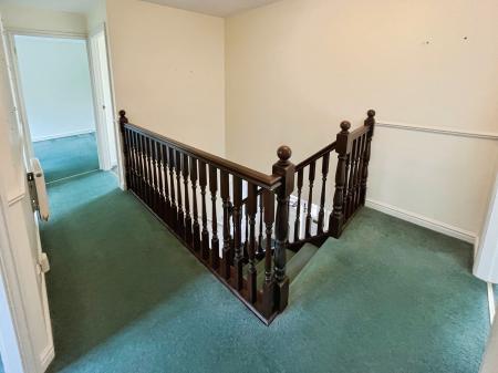 4 bedroom Detached house for sale in Doveridge Road, Burton-On-Trent, DE15