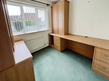 4 bedroom Detached house for sale in Doveridge Road, Burton-On-Trent, DE15