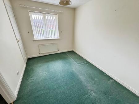 4 bedroom Detached house for sale in Doveridge Road, Burton-On-Trent, DE15