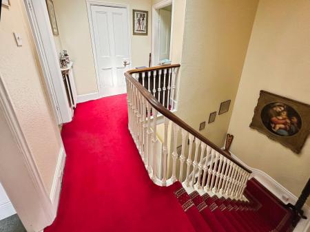 4 bedroom Detached house for sale in Newton Road, Burton-On-Trent, DE15