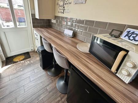 2 bedroom Semi-detached house for sale in Trusley Close, Branston, DE14
