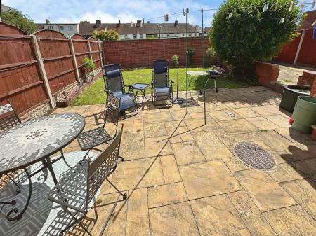 2 bedroom Semi-detached house for sale in Trusley Close, Branston, DE14