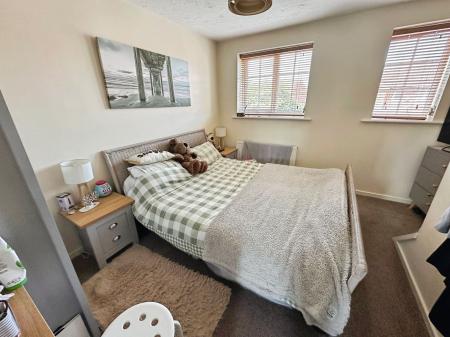 2 bedroom Semi-detached house for sale in Trusley Close, Branston, DE14