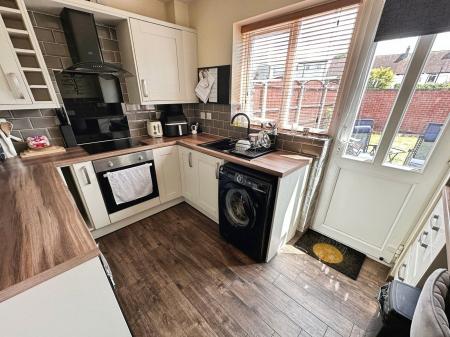 2 bedroom Semi-detached house for sale in Trusley Close, Branston, DE14