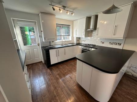2 bedroom Semi-detached house for sale in Rowley Close, Swadlincote, DE11