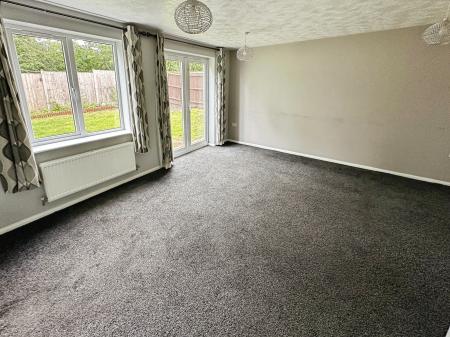 3 bedroom Terraced House for sale in Stirling Close, Church Gresley, DE11