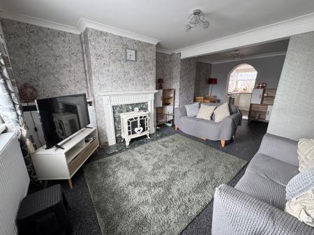 2 bedroom Terraced House for sale in Hall Street, Church Gresley, DE11