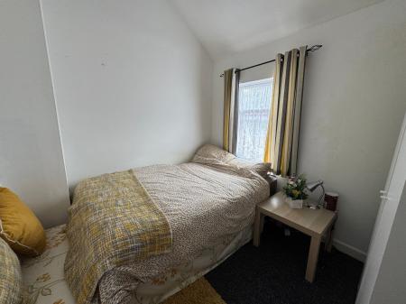 2 bedroom Terraced House for sale in Hall Street, Church Gresley, DE11