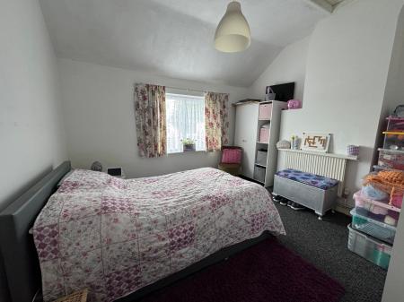 2 bedroom Terraced House for sale in Hall Street, Church Gresley, DE11
