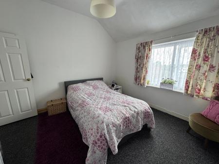 2 bedroom Terraced House for sale in Hall Street, Church Gresley, DE11