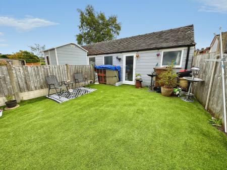 2 bedroom Terraced House for sale in Hall Street, Church Gresley, DE11