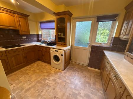 3 bedroom Detached house for sale in New Road, Newhall, DE11