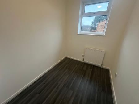 3 bedroom Semi-detached house for sale in Glamis Close, Stretton, DE13