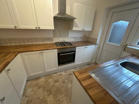 3 bedroom Semi-detached house for sale in Glamis Close, Stretton, DE13