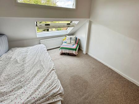 4 bedroom Semi-detached house for sale in Denton Road, Burton-On-Trent, DE13