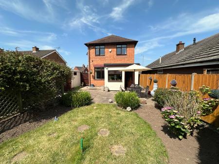 3 bedroom Detached house for sale in Rosliston Road, Burton-On-Trent, DE15