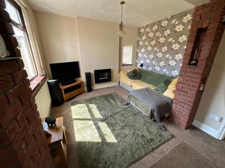 3 bedroom Detached house for sale in Rosliston Road, Burton-On-Trent, DE15