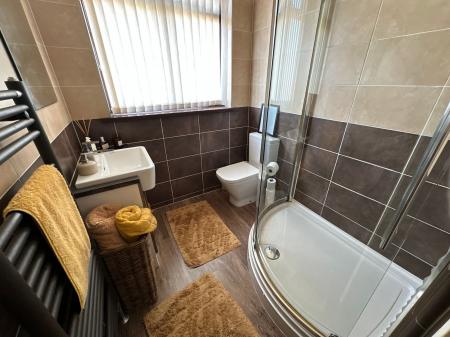 3 bedroom Detached house for sale in Rosliston Road, Burton-On-Trent, DE15
