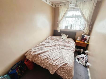 4 bedroom Semi-detached house for sale in The Grange, Burton-On-Trent, DE14