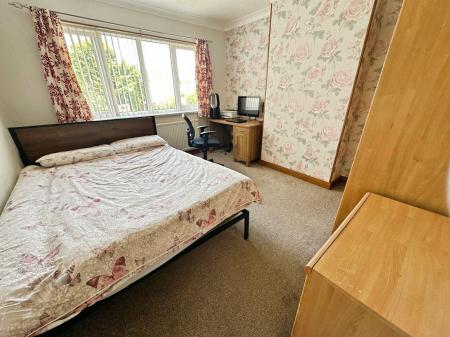 3 bedroom Semi-detached house for sale in Harlaxton Street, Burton-On-Trent, DE13