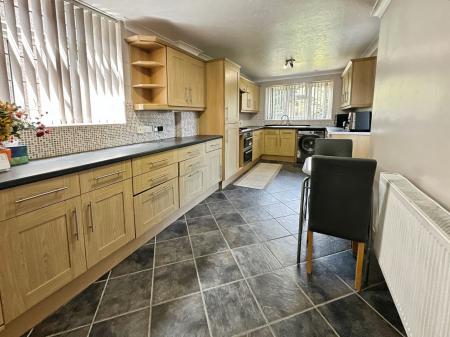 3 bedroom Semi-detached house for sale in Harlaxton Street, Burton-On-Trent, DE13
