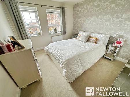 4 bedroom Detached house for sale in Hargate Lane, Newton Solney, DE15