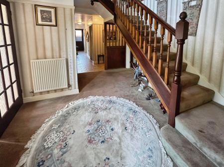 4 bedroom Detached house for sale in Henhurst Hill, Burton-On-Trent, DE13
