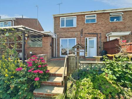3 bedroom Semi-detached house for sale in Beaconsfield Road, Burton-On-Trent, DE13