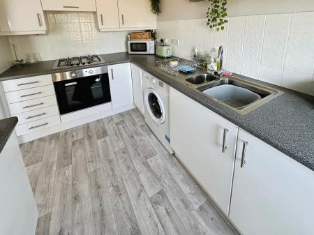 3 bedroom Semi-detached house for sale in Beaconsfield Road, Burton-On-Trent, DE13