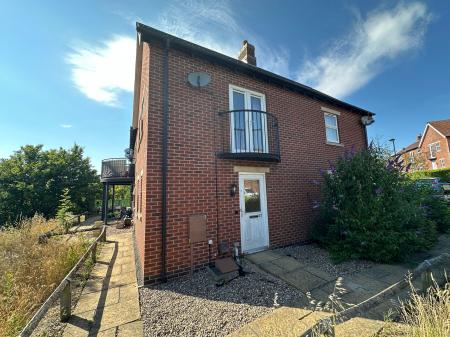 Solent Road, Church Gresley, DE11