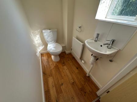1 bedroom Terraced House for sale in Solent Road, Church Gresley, DE11