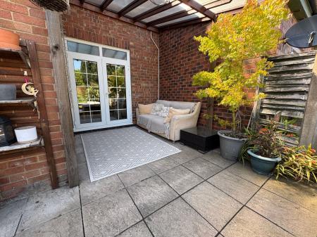 3 bedroom Semi-detached house for sale in Stanton Road, Burton-On-Trent, DE15