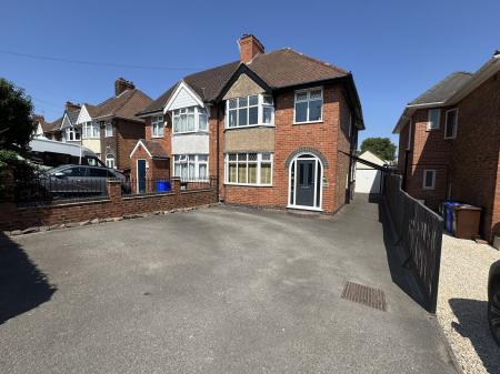3 bedroom Semi-detached house for sale in Stanton Road, Burton-On-Trent, DE15