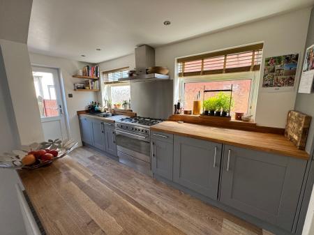 3 bedroom Semi-detached house for sale in Stanton Road, Burton-On-Trent, DE15