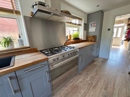 3 bedroom Semi-detached house for sale in Stanton Road, Burton-On-Trent, DE15