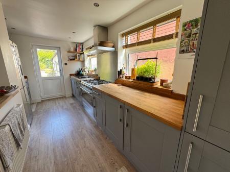 3 bedroom Semi-detached house for sale in Stanton Road, Burton-On-Trent, DE15