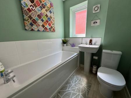 3 bedroom Semi-detached house for sale in Upton Drive, Burton-On-Trent, DE14