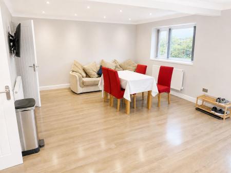 5 bedroom Detached house for sale in Cambrian Way, Swadlincote, DE11