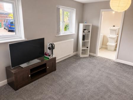 5 bedroom Detached house for sale in Cambrian Way, Swadlincote, DE11