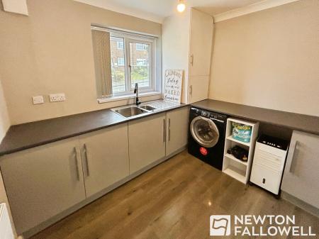 5 bedroom Detached house for sale in Cambrian Way, Swadlincote, DE11