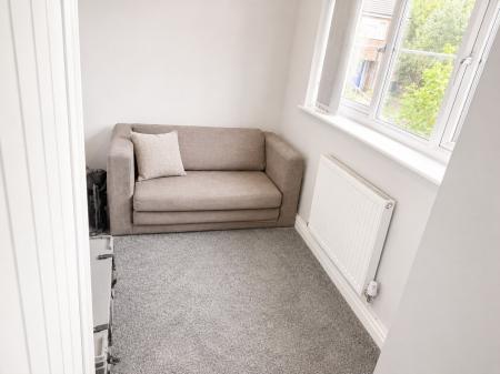 5 bedroom Detached house for sale in Cambrian Way, Swadlincote, DE11