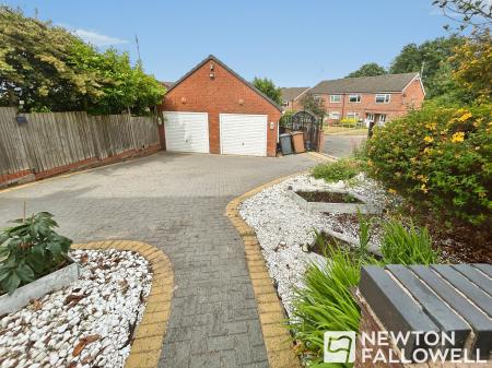 5 bedroom Detached house for sale in Cambrian Way, Swadlincote, DE11