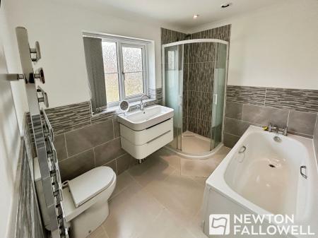 5 bedroom Detached house for sale in Cambrian Way, Swadlincote, DE11