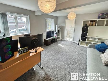 5 bedroom Detached house for sale in Cambrian Way, Swadlincote, DE11