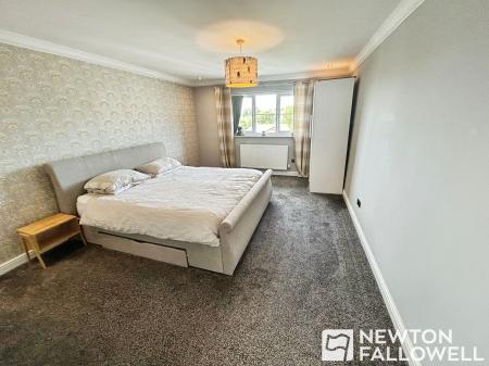 5 bedroom Detached house for sale in Cambrian Way, Swadlincote, DE11