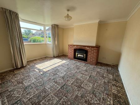 3 bedroom Semi-detached house for sale in Leawood Road, Midway, DE11