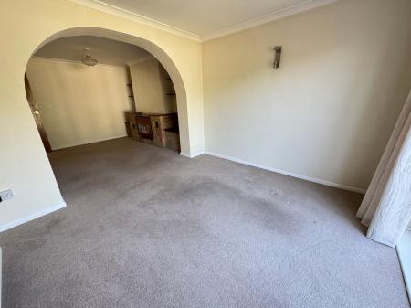 3 bedroom Semi-detached house for sale in Leawood Road, Midway, DE11