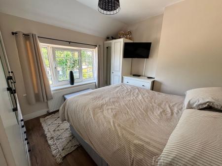 3 bedroom Semi-detached house for sale in Station Street, Castle Gresley, DE11